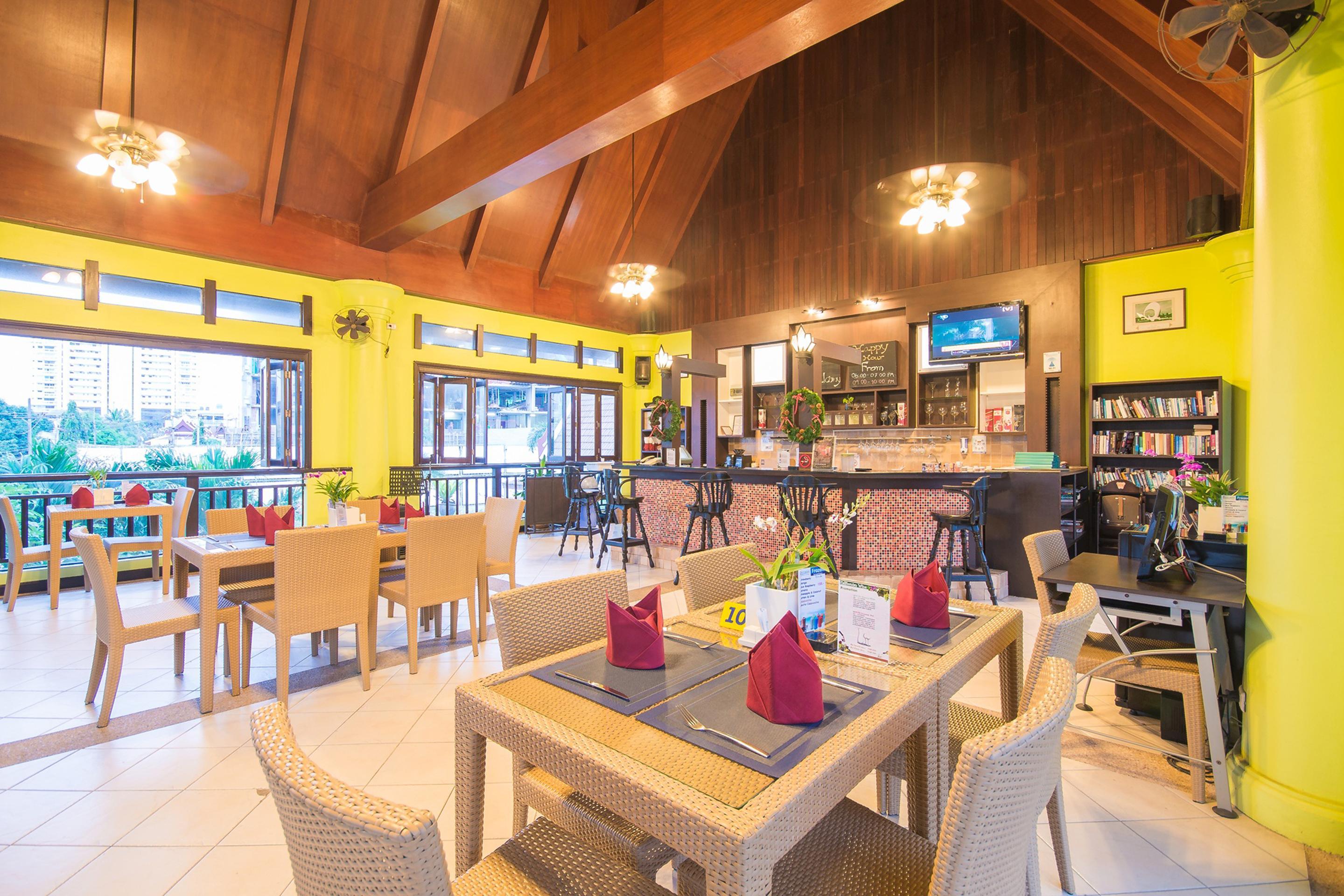 Deevana & 4* Patong